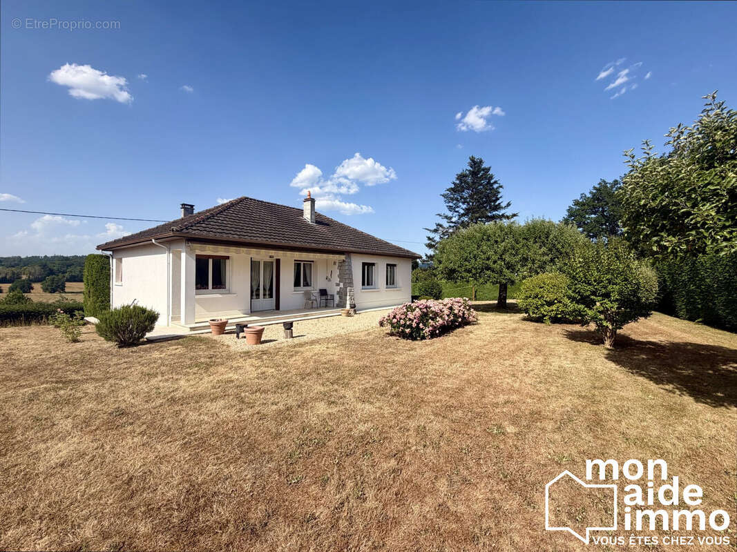 Maison 200 m² à La Coquille  - photo 4