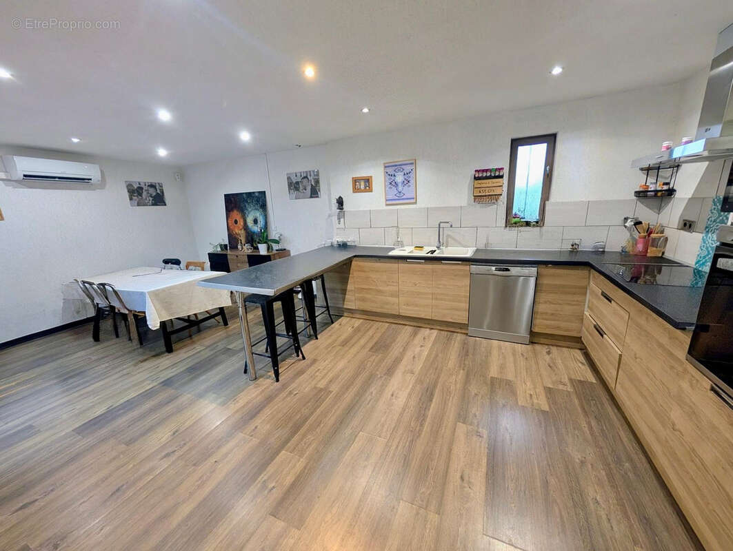 Maison à SAINT-CYPRIEN