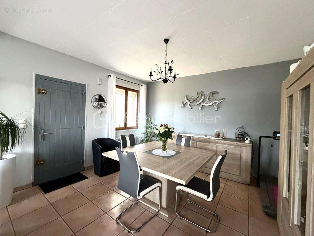 Maison à NOTRE-DAME-DE-BONDEVILLE