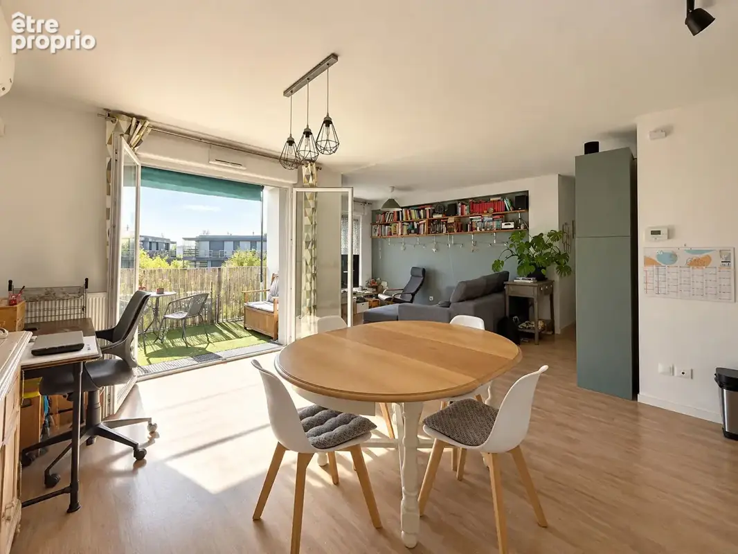 Bas Cenon - Appartement T3 de 76 m² avec loggia et place de parking - photo 2