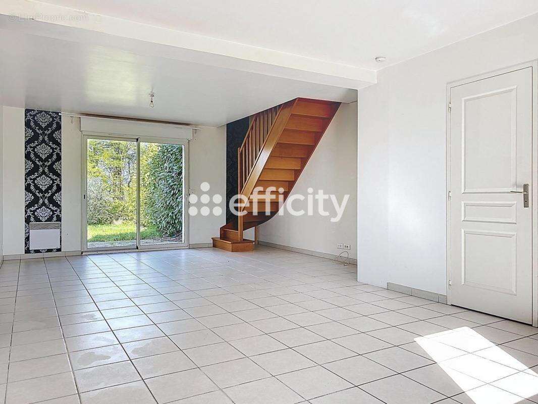 Maison à CIVRAY-DE-TOURAINE