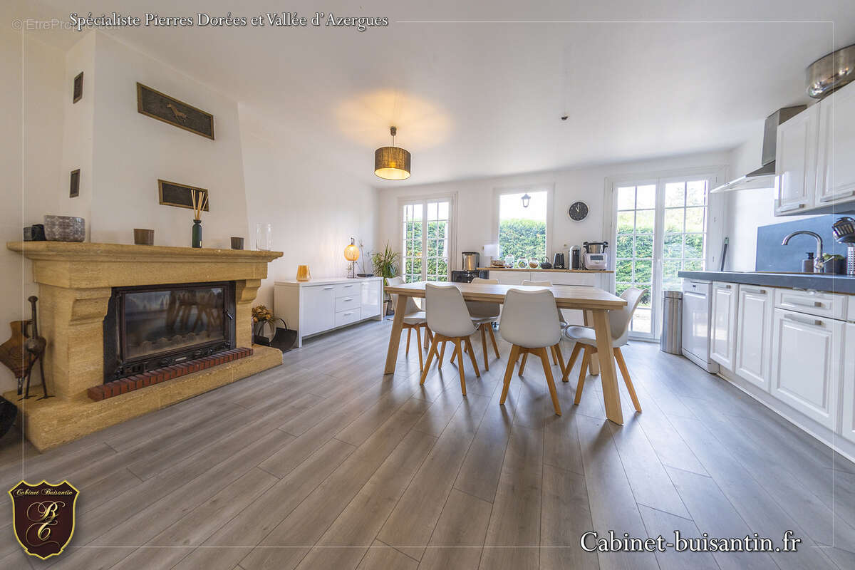 Maison à LE BOIS-D'OINGT