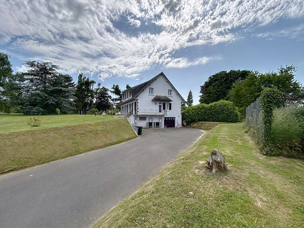 Maison à NEUFMESNIL