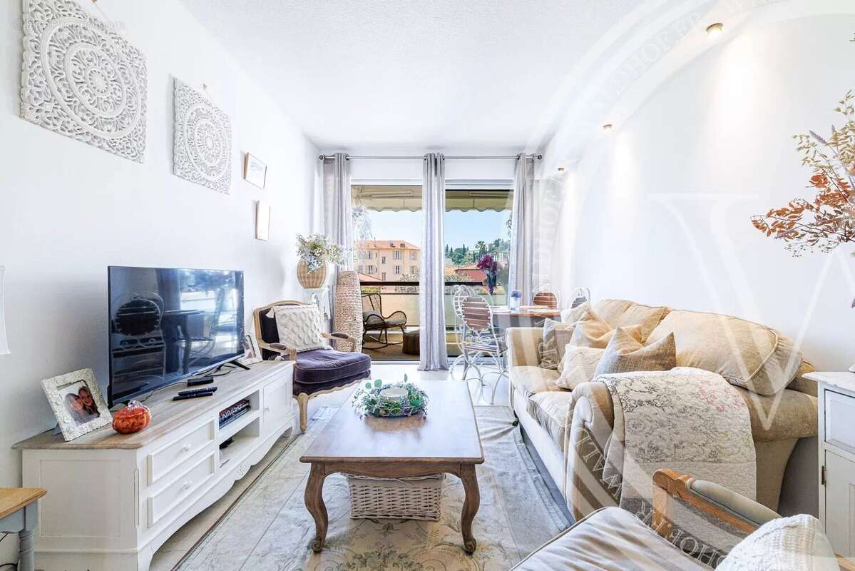 Appartement à BEAULIEU-SUR-MER