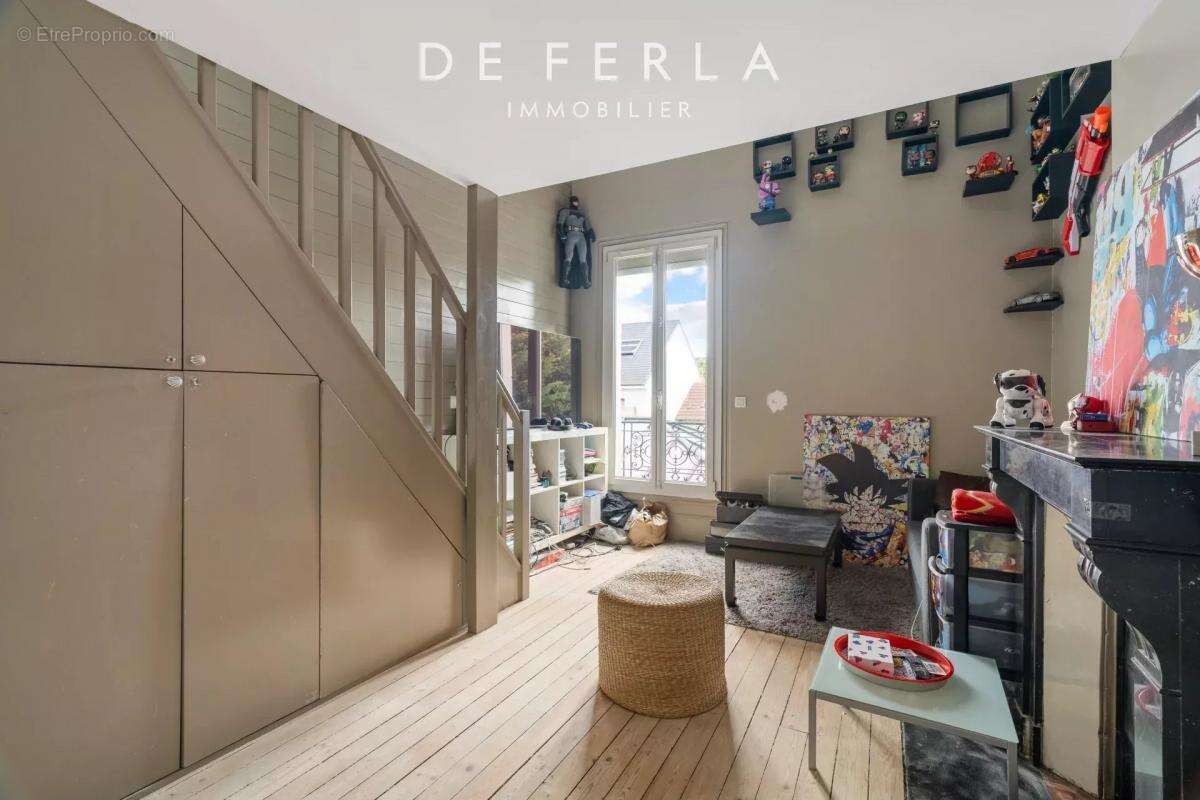 Maison à SAINT-MAUR-DES-FOSSES