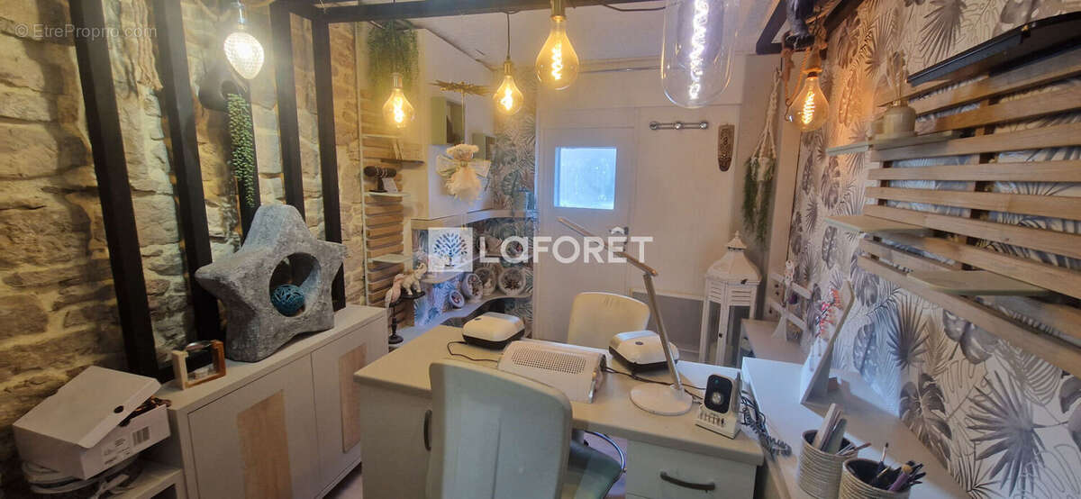 Maison Mitoyenne en pierre à Mesnay 8 pièce(s) 212 m2 - photo 10