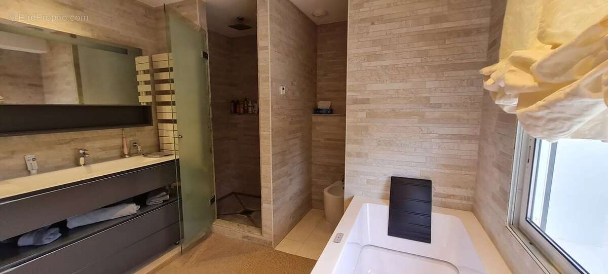 Maison à MOUGINS