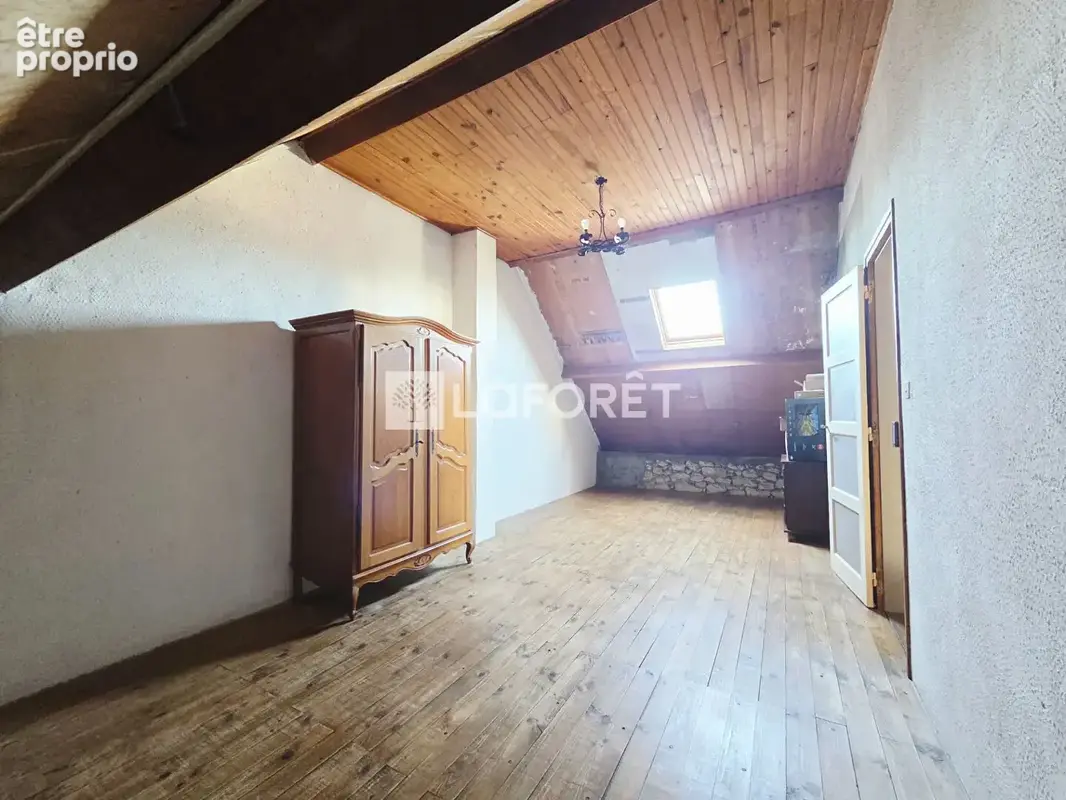 Maison de caractère - 148 m2 - 7 pièces - photo 16