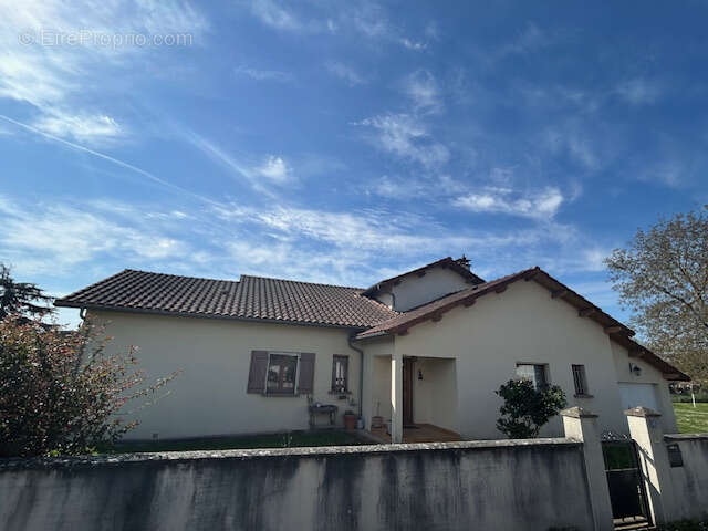 Maison à VIC-EN-BIGORRE