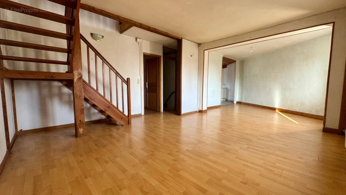 Appartement à RAISMES