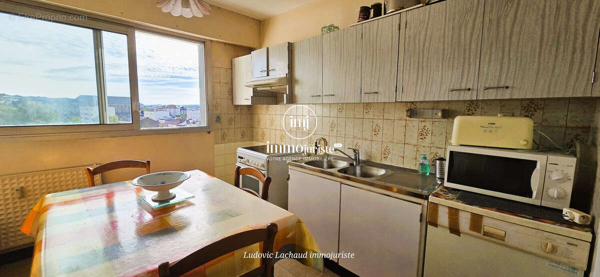 Appartement 87 m² à Limoges  - photo 6
