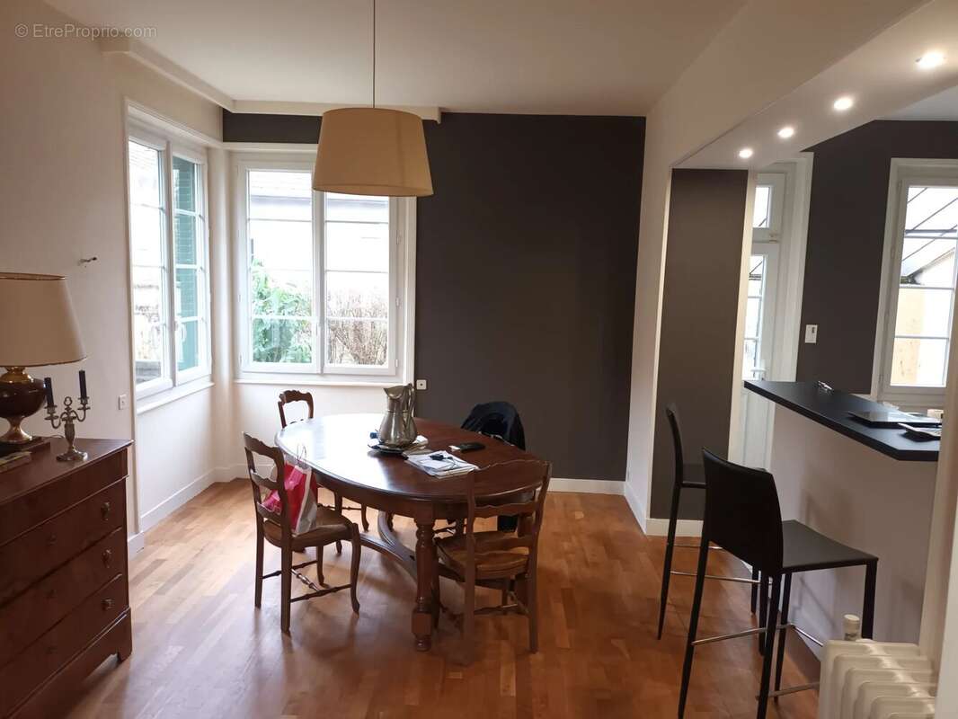 Maison à MONTCEAU-LES-MINES