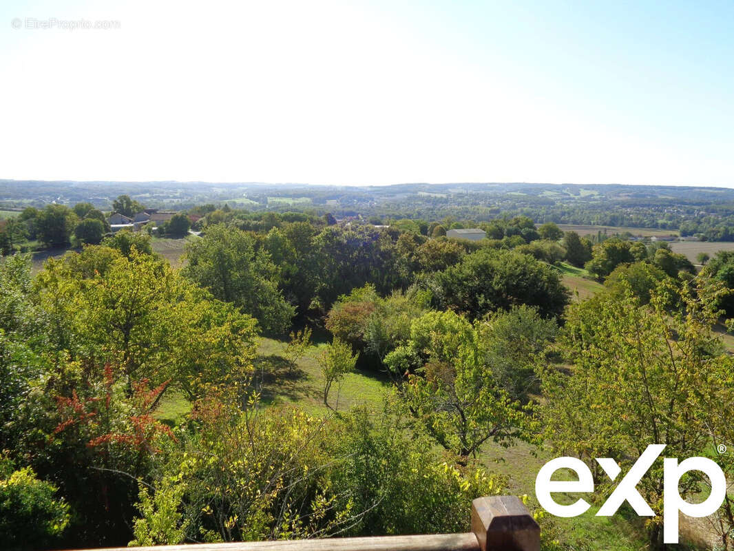 Maison à MONTAGRIER