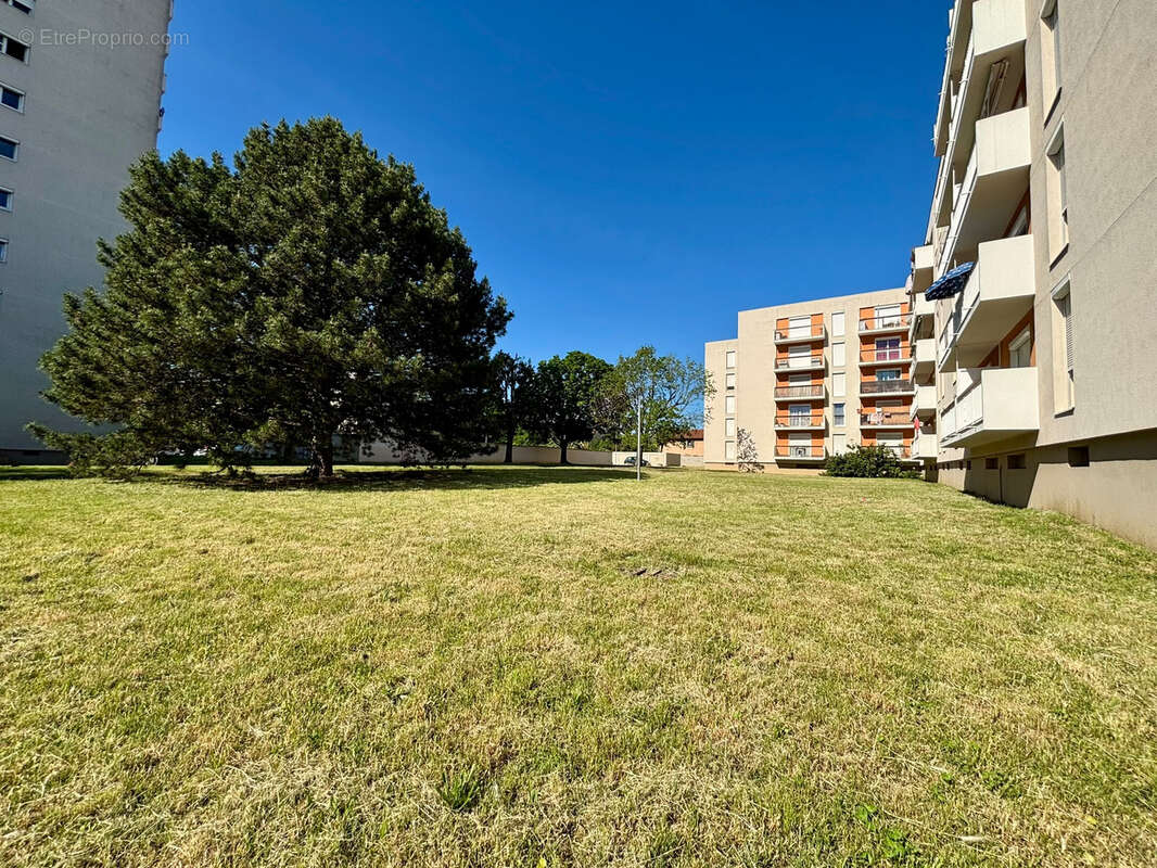 Appartement à SAINT-FONS