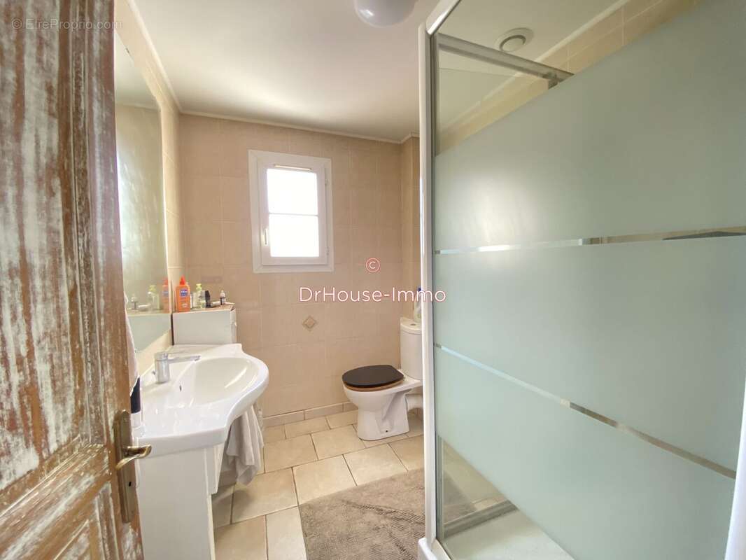 Appartement 70 m² à Peyrolles-En-Provence  - photo 5
