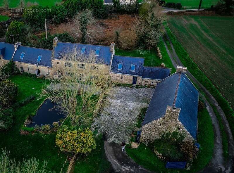 Maison à ESQUIBIEN