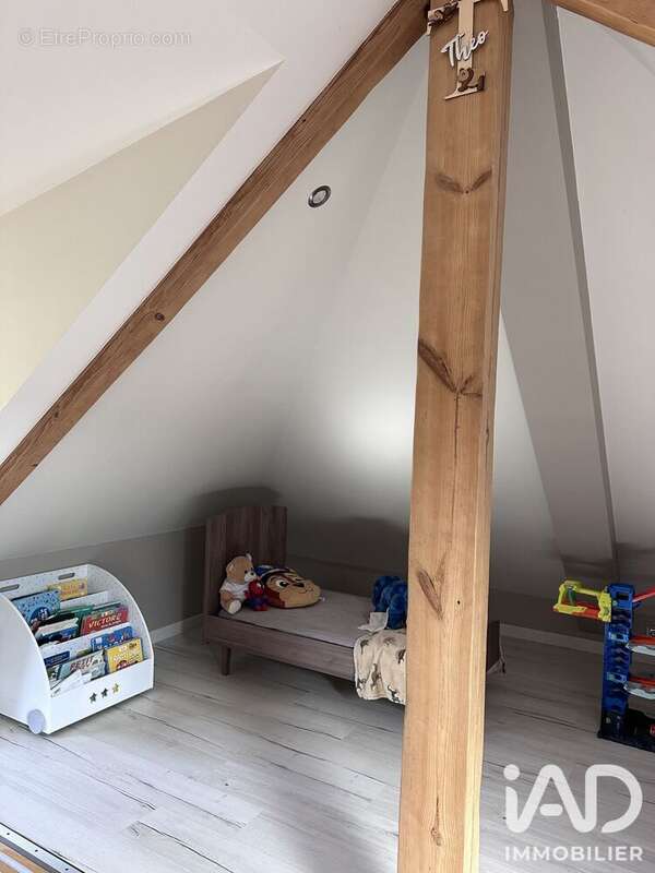 Maison 92 m² à Beugin  - photo 5