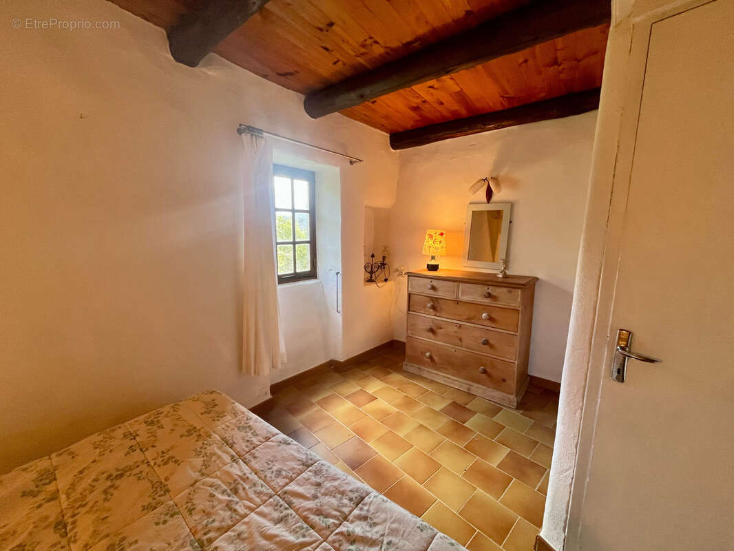 Maison à ROQUEDUR