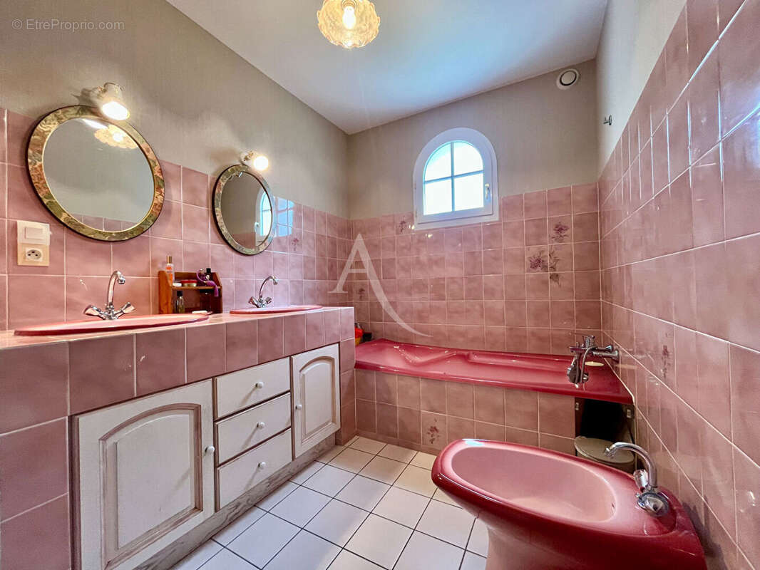 Maison à SAINT-HILAIRE-DE-RIEZ