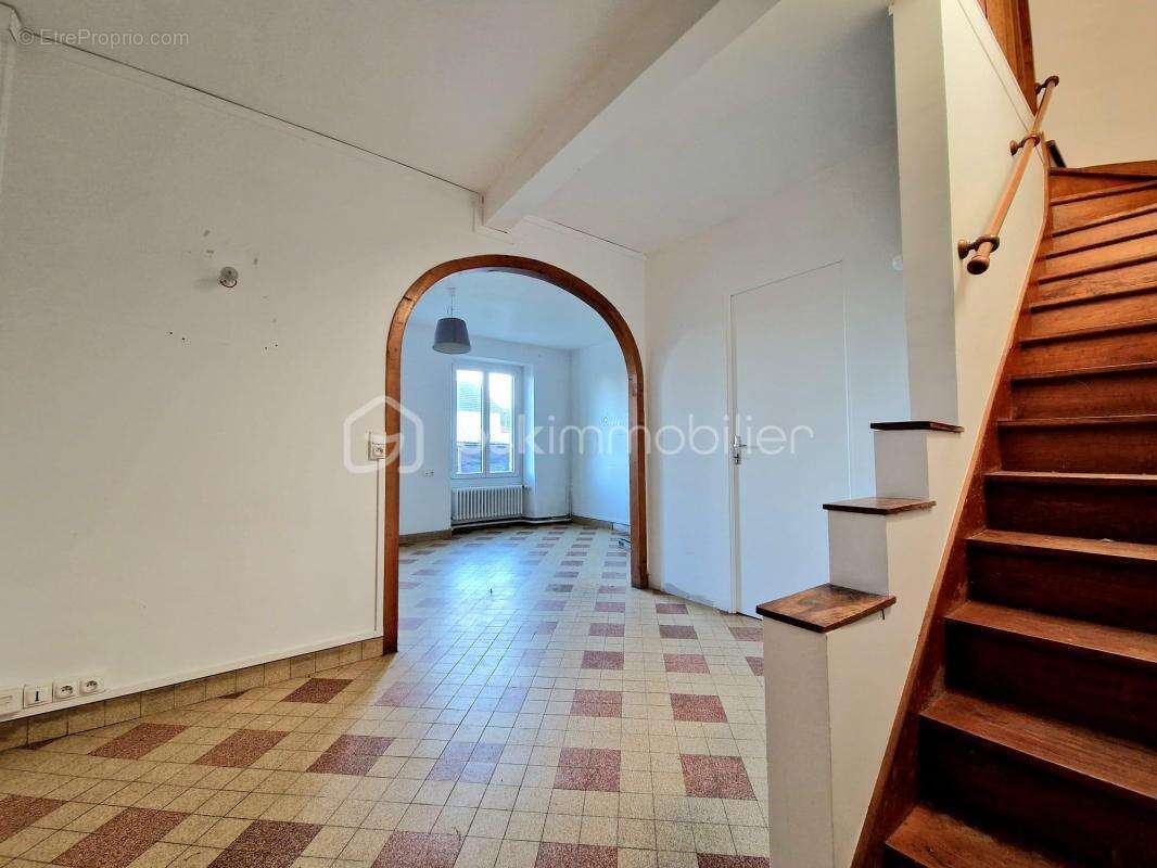 Maison à ORVILLIERS