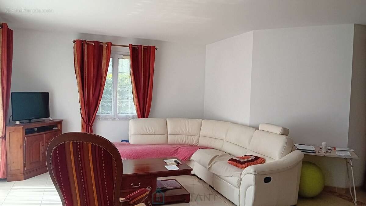 Maison à LES MATHES