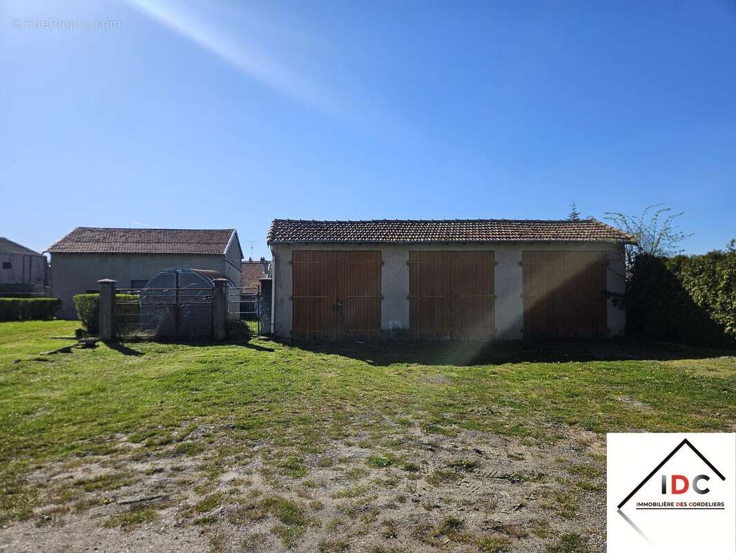 Appartement à AVRICOURT