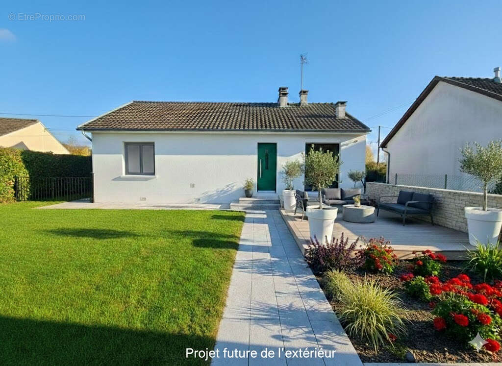 Maison à LES BORDES