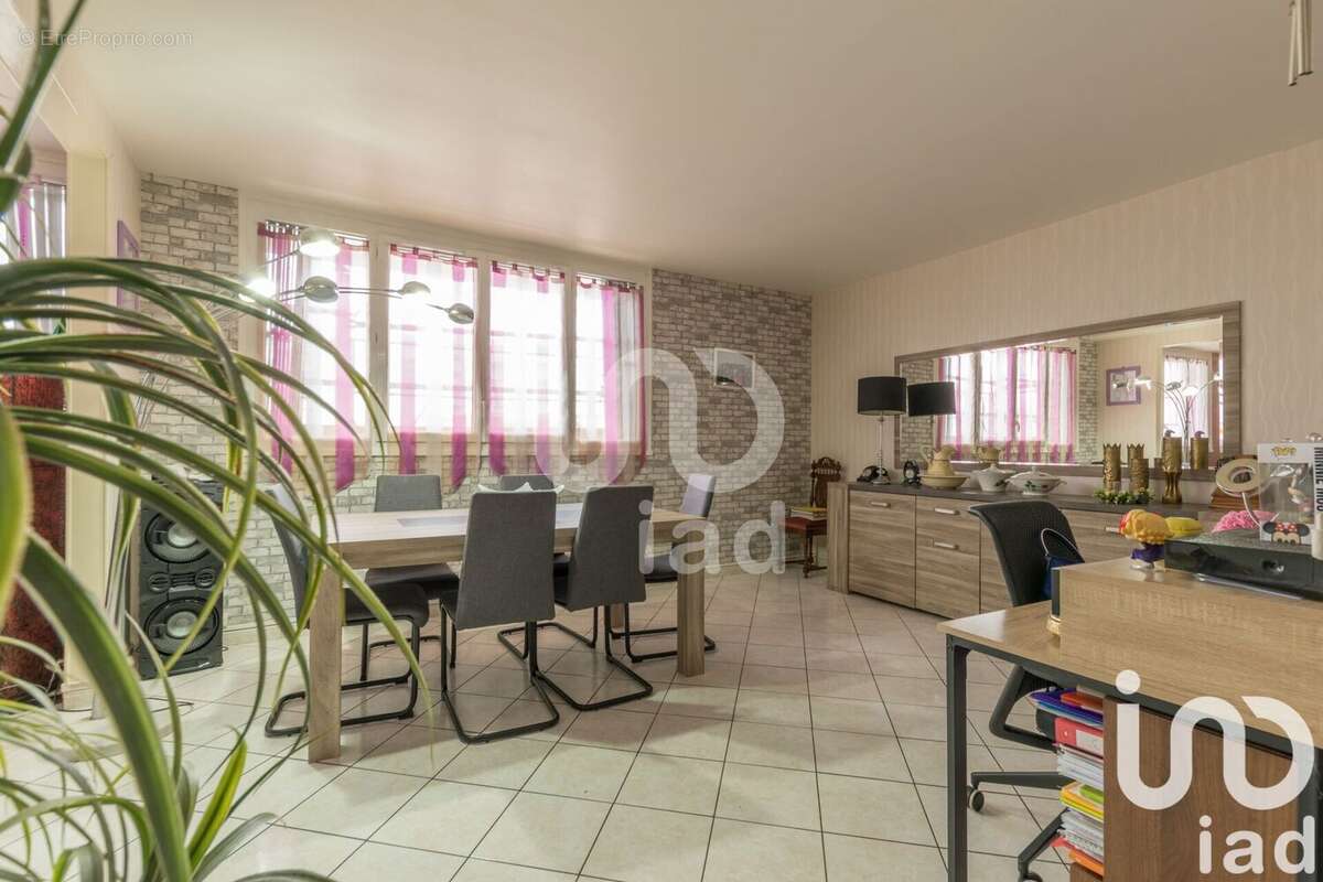 Photo 3 - Appartement à SAINT-MICHEL-SUR-ORGE