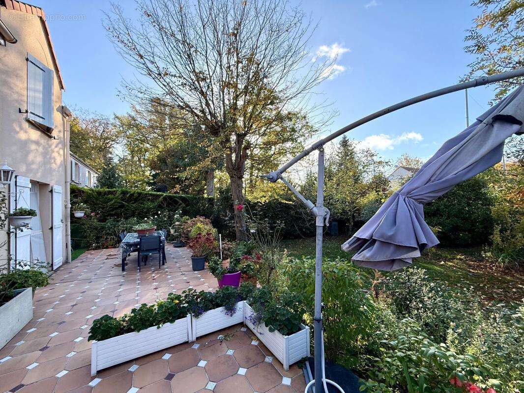 Maison à MAROLLES-EN-HUREPOIX