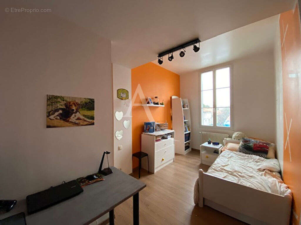 Vaste maison avec jardin, terrasse, garage et piscine - photo 12