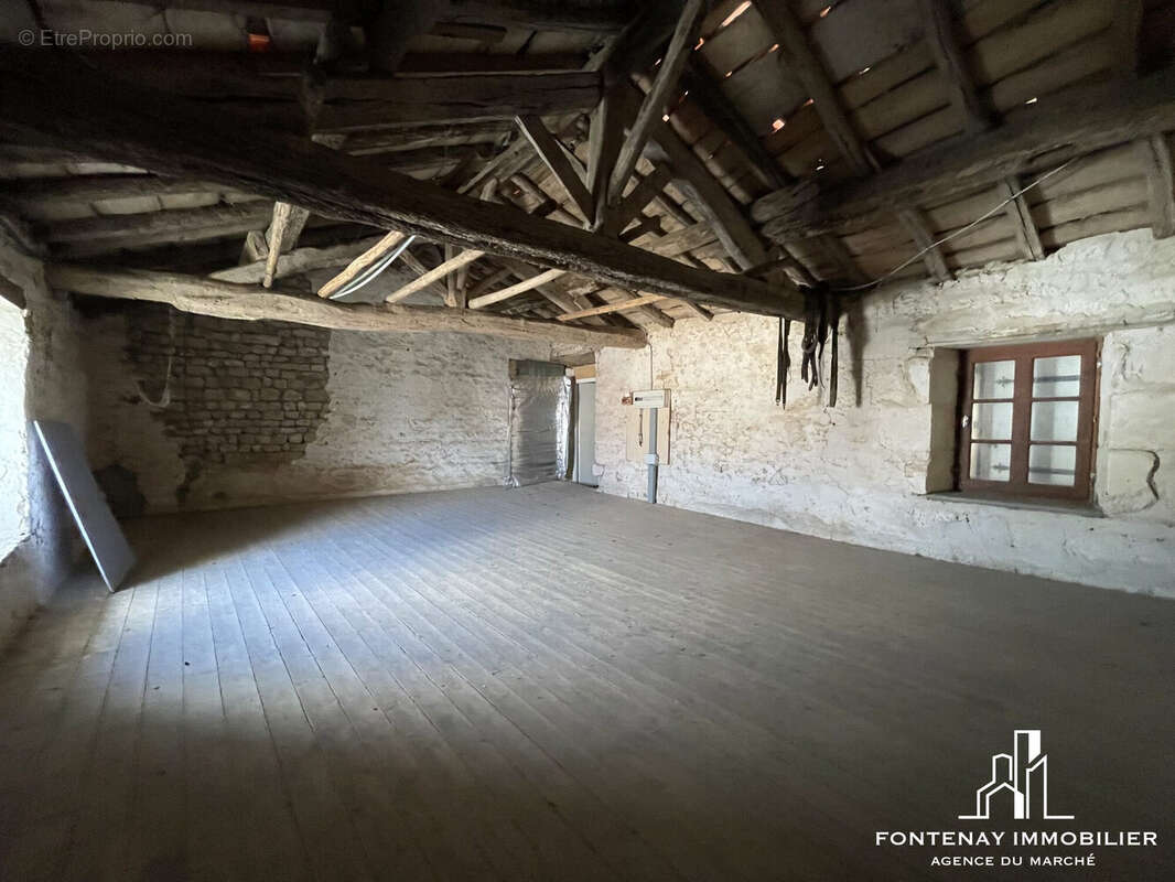 Maison à FONTENAY-LE-COMTE