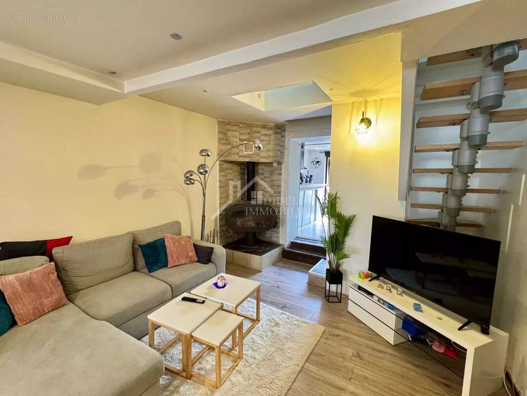 Maison à JEZAINVILLE