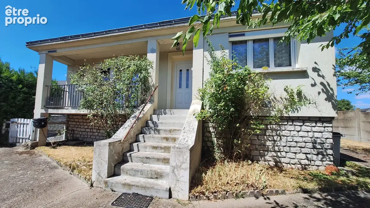Maison à SOUZAY-CHAMPIGNY