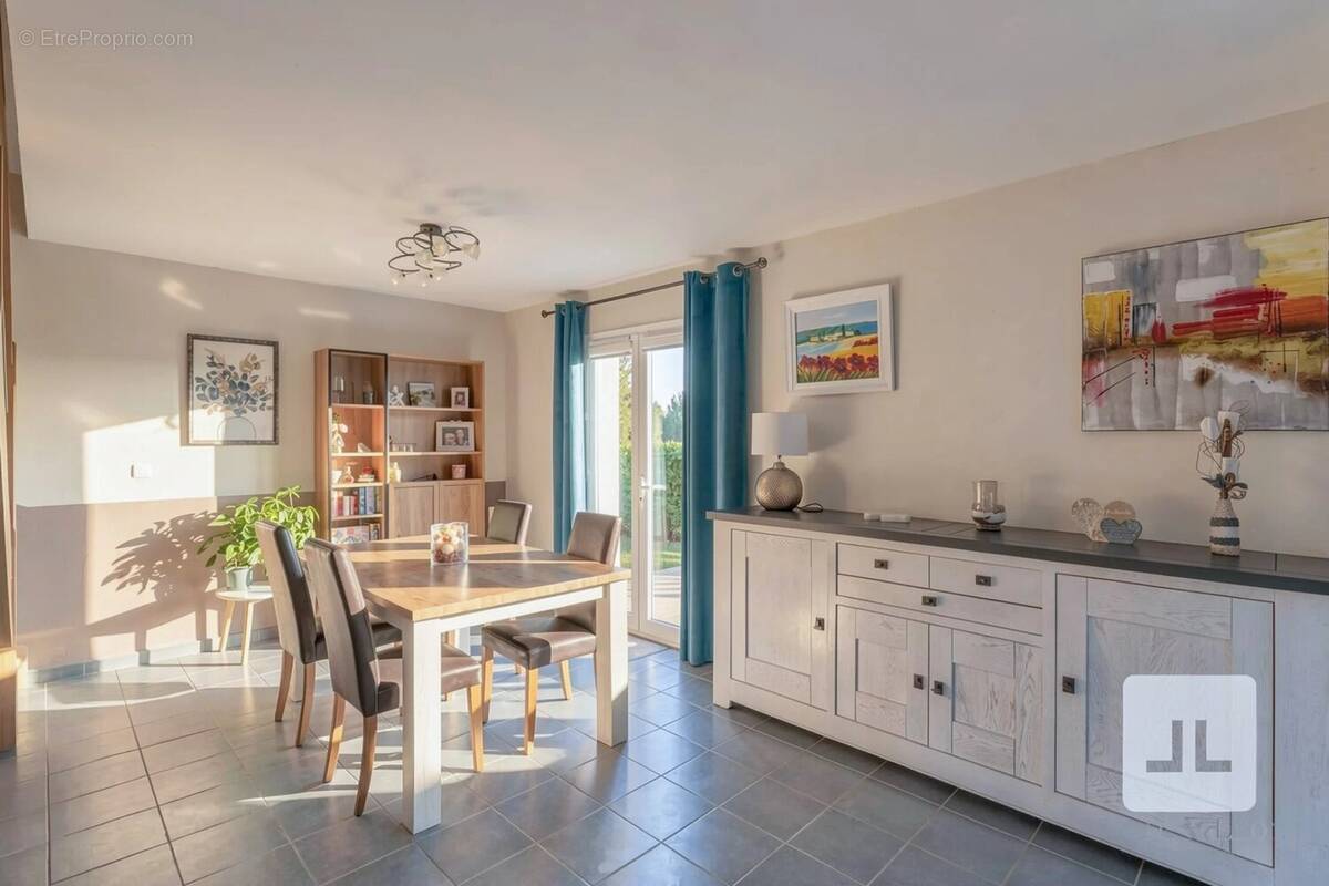 Maison à FRANS