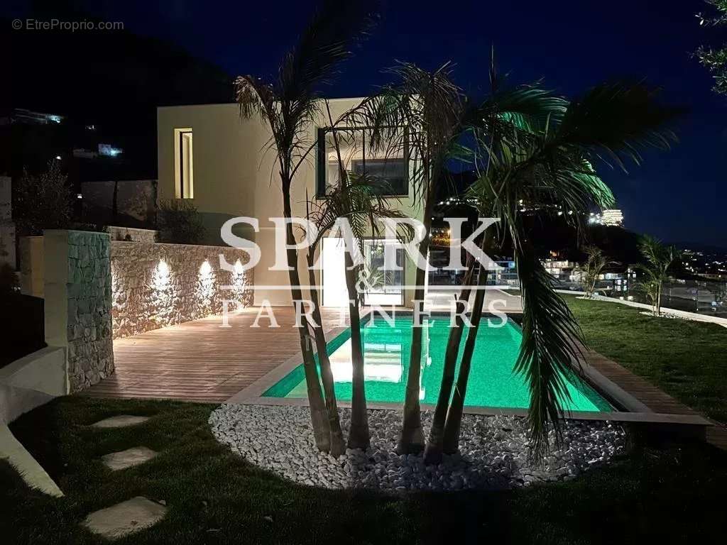 Maison à BEAUSOLEIL