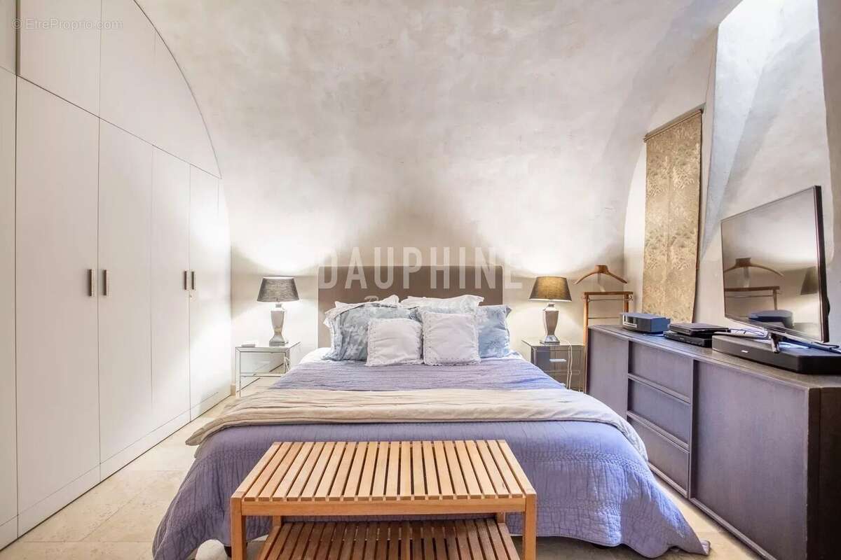 Appartement à PARIS-6E