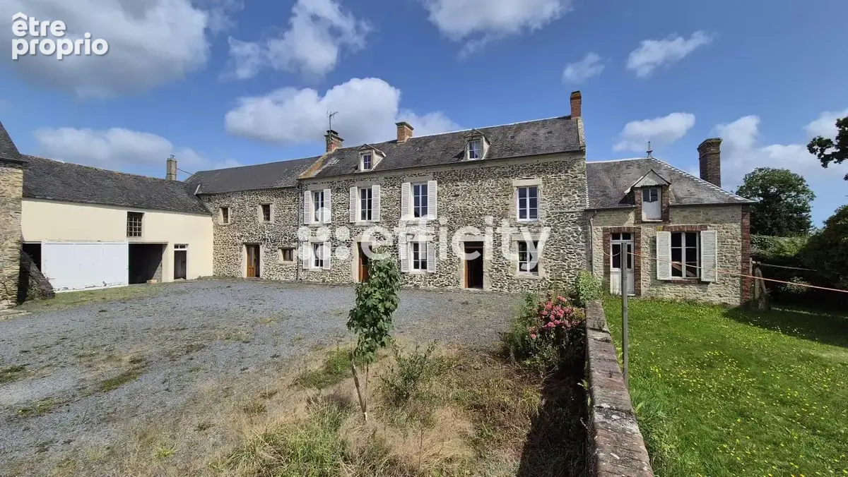 Maison à LE MOLAY-LITTRY