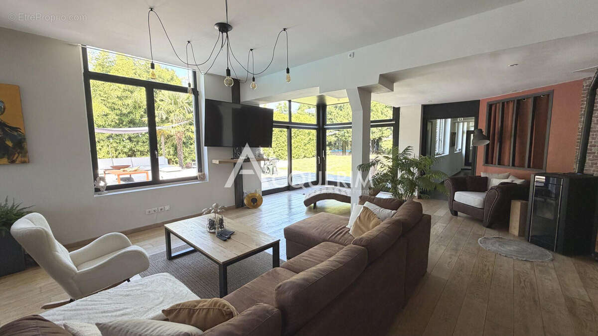 Maison 282 m² à Carvin  - photo 7