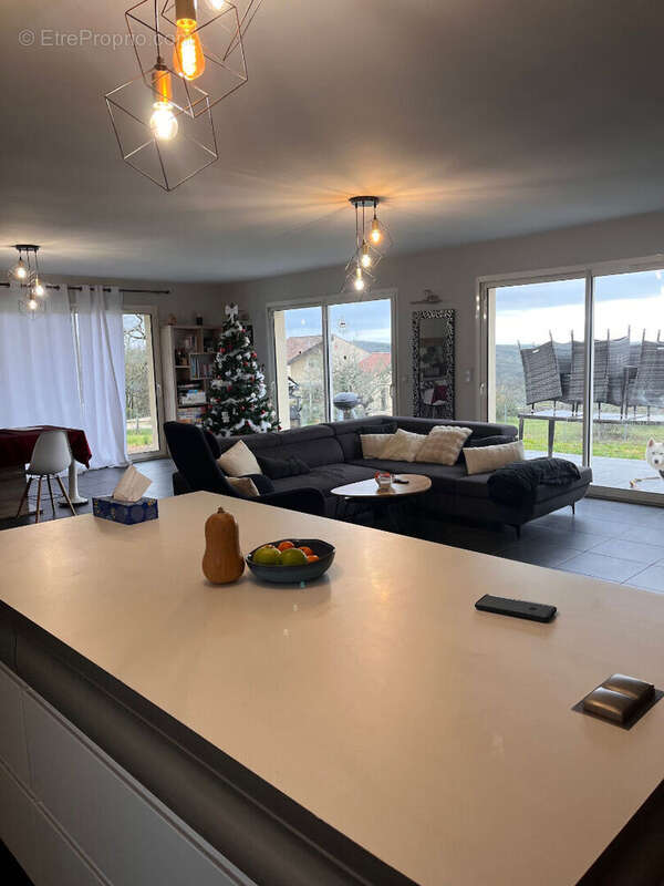 Maison à SAINT-GERY