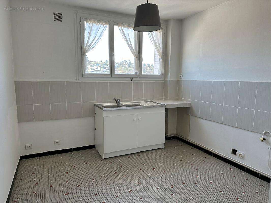Vienne - Secteur Estressin - T3 avec balcon - photo 2