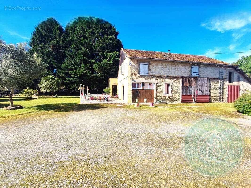 Maison à ARZACQ-ARRAZIGUET