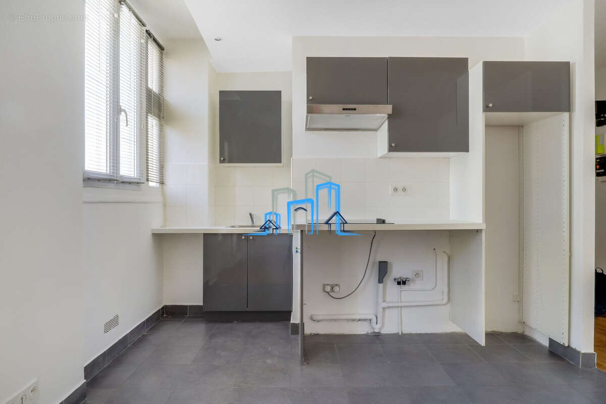 Appartement à LEVALLOIS-PERRET