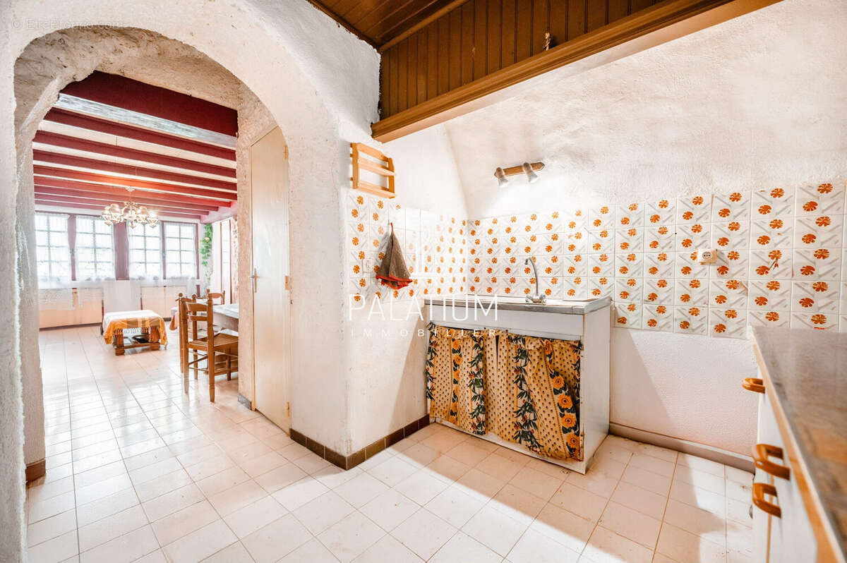 Appartement à GREOUX-LES-BAINS