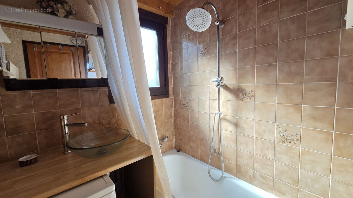 Maison à ARACHES-LA-FRASSE