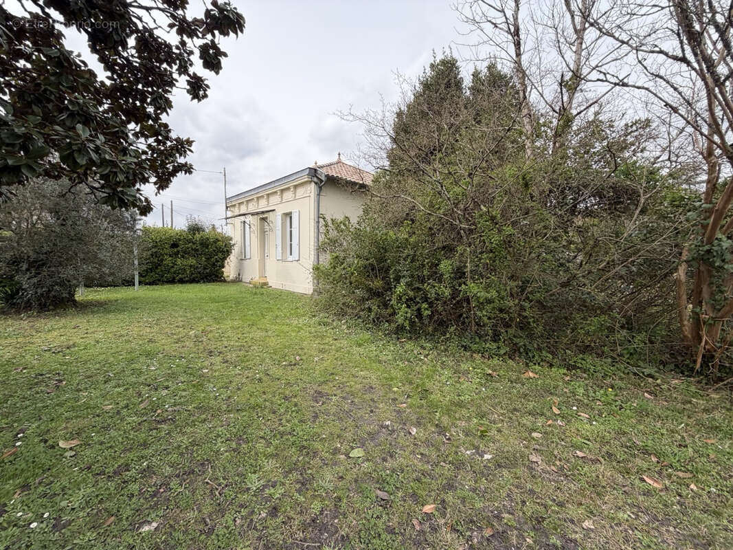 Maison à LE TAILLAN-MEDOC