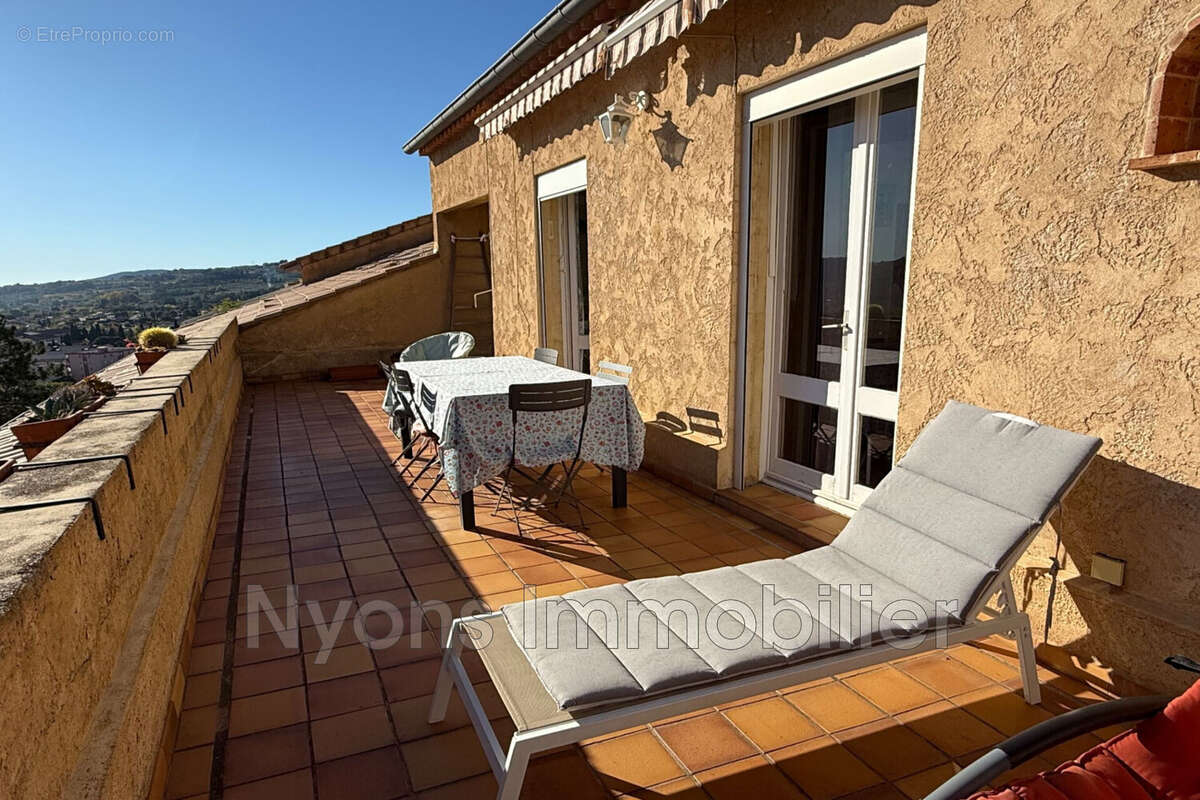 Appartement à NYONS