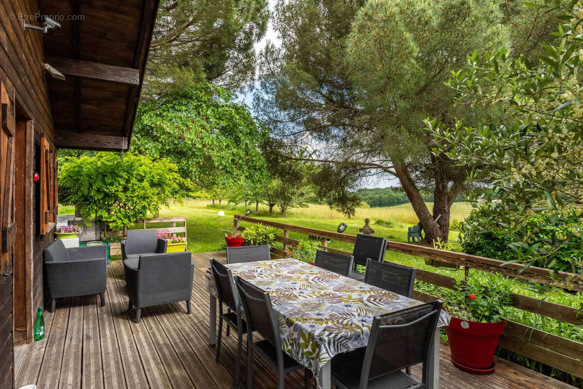 Country property to renovate - photo 11