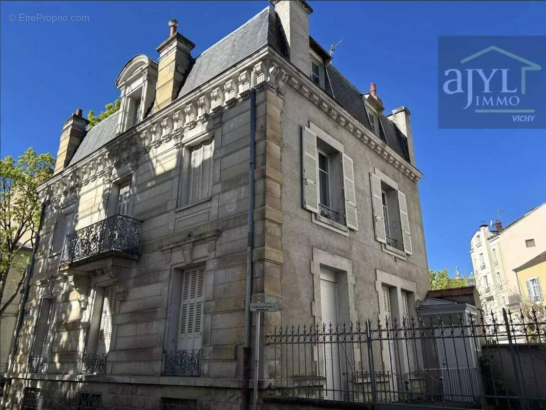 Appartement à VICHY