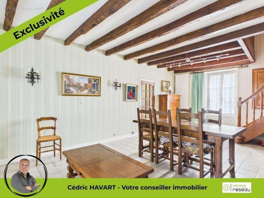 Maison 111 m² à Saint-Gaultier  - photo 9