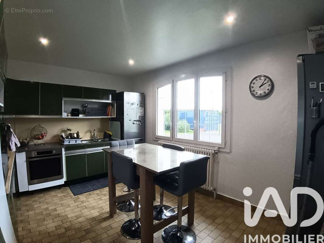 Photo 8 - Maison à LOUZY